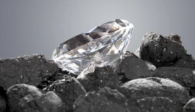 Ένα τετρακισεκατομμύριο τόνοι διαμαντιών ανακαλύφθηκαν στο εσωτερικό του πλανήτη μας